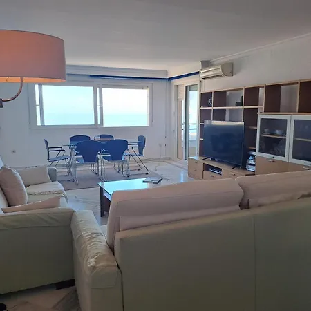 Beachfront Complex El Coloso Views,pools,parking Costa Apartamento